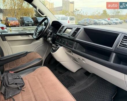 Серый Фольксваген Transporter, объемом двигателя 1.97 л и пробегом 229 тыс. км за 22800 $, фото 14 на Automoto.ua