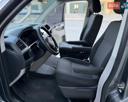 Серый Фольксваген Transporter, объемом двигателя 2 л и пробегом 299 тыс. км за 25000 $, фото 15 на Automoto.ua