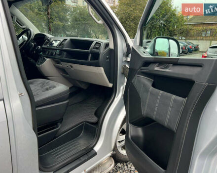 Серый Фольксваген Transporter, объемом двигателя 1.97 л и пробегом 430 тыс. км за 20250 $, фото 7 на Automoto.ua