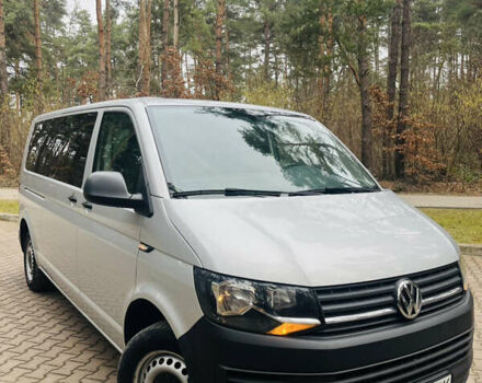 Серый Фольксваген Transporter, объемом двигателя 1.97 л и пробегом 258 тыс. км за 19800 $, фото 2 на Automoto.ua