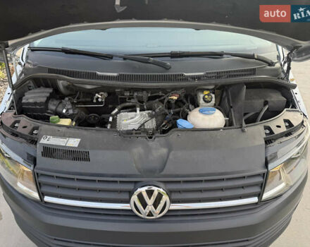 Сірий Фольксваген Transporter, об'ємом двигуна 2 л та пробігом 191 тис. км за 20800 $, фото 14 на Automoto.ua
