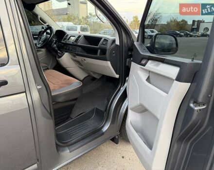 Серый Фольксваген Transporter, объемом двигателя 1.97 л и пробегом 229 тыс. км за 22800 $, фото 12 на Automoto.ua