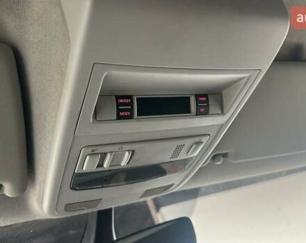 Серый Фольксваген Transporter, объемом двигателя 2 л и пробегом 228 тыс. км за 24300 $, фото 10 на Automoto.ua