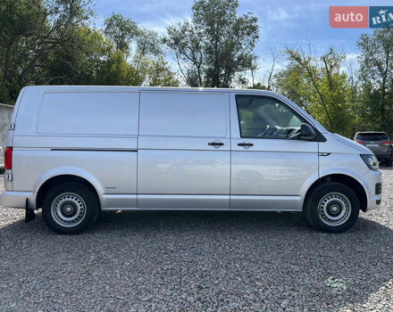 Серый Фольксваген Transporter, объемом двигателя 2 л и пробегом 203 тыс. км за 21500 $, фото 7 на Automoto.ua