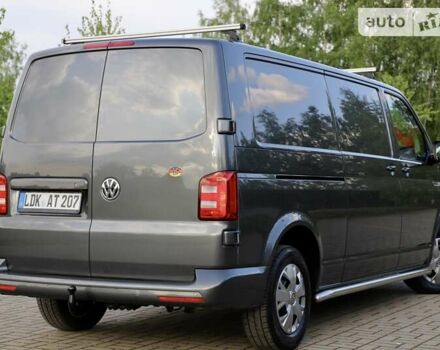 Сірий Фольксваген Transporter, об'ємом двигуна 2 л та пробігом 247 тис. км за 21900 $, фото 20 на Automoto.ua