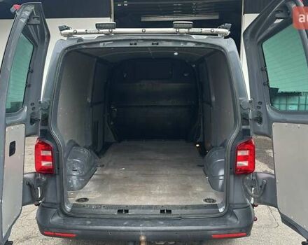 Серый Фольксваген Transporter, объемом двигателя 2 л и пробегом 228 тыс. км за 24300 $, фото 13 на Automoto.ua