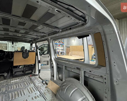 Серый Фольксваген Transporter, объемом двигателя 2 л и пробегом 172 тыс. км за 28000 $, фото 55 на Automoto.ua