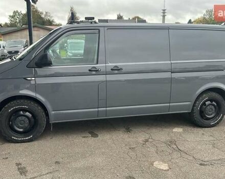Серый Фольксваген Transporter, объемом двигателя 2 л и пробегом 228 тыс. км за 24300 $, фото 2 на Automoto.ua