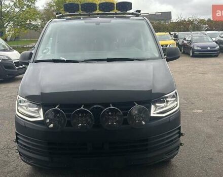 Серый Фольксваген Transporter, объемом двигателя 2 л и пробегом 228 тыс. км за 24300 $, фото 1 на Automoto.ua