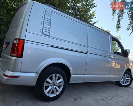 Серый Фольксваген Transporter, объемом двигателя 2 л и пробегом 240 тыс. км за 24900 $, фото 4 на Automoto.ua