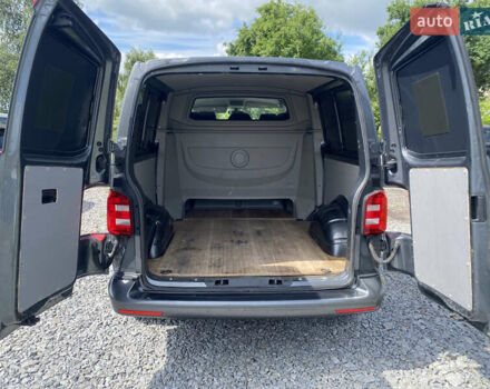 Серый Фольксваген Transporter, объемом двигателя 2 л и пробегом 223 тыс. км за 24500 $, фото 13 на Automoto.ua