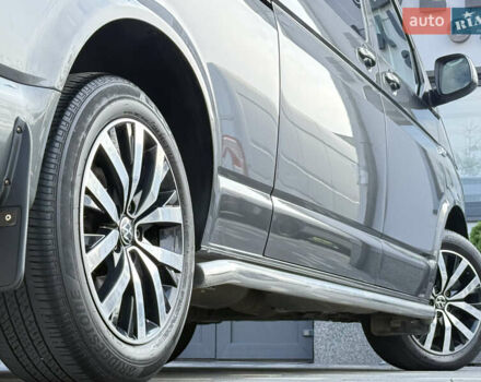 Серый Фольксваген Transporter, объемом двигателя 2 л и пробегом 270 тыс. км за 31900 $, фото 41 на Automoto.ua