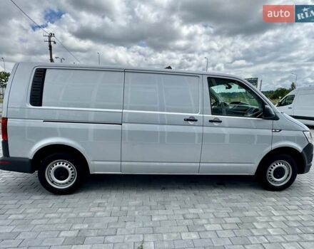 Серый Фольксваген Transporter, объемом двигателя 2 л и пробегом 185 тыс. км за 24999 $, фото 5 на Automoto.ua