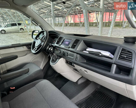 Сірий Фольксваген Transporter, об'ємом двигуна 2 л та пробігом 174 тис. км за 22700 $, фото 19 на Automoto.ua