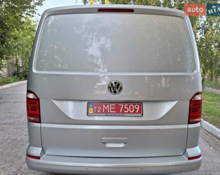 Серый Фольксваген Transporter, объемом двигателя 2 л и пробегом 240 тыс. км за 24900 $, фото 2 на Automoto.ua