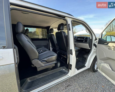 Серый Фольксваген Transporter, объемом двигателя 2 л и пробегом 263 тыс. км за 21800 $, фото 62 на Automoto.ua