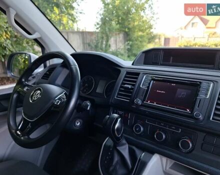 Серый Фольксваген Transporter, объемом двигателя 2 л и пробегом 240 тыс. км за 24900 $, фото 34 на Automoto.ua