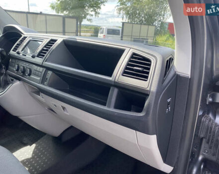 Серый Фольксваген Transporter, объемом двигателя 2 л и пробегом 223 тыс. км за 24500 $, фото 25 на Automoto.ua