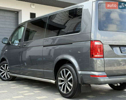 Серый Фольксваген Transporter, объемом двигателя 2 л и пробегом 270 тыс. км за 31900 $, фото 34 на Automoto.ua