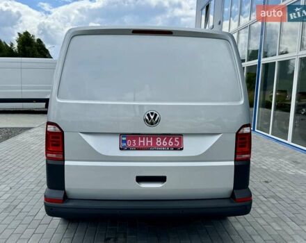 Серый Фольксваген Transporter, объемом двигателя 2 л и пробегом 185 тыс. км за 24999 $, фото 3 на Automoto.ua