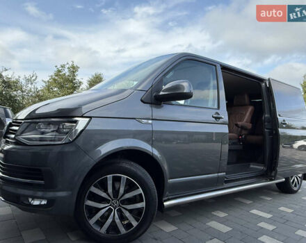 Серый Фольксваген Transporter, объемом двигателя 2 л и пробегом 270 тыс. км за 31900 $, фото 46 на Automoto.ua
