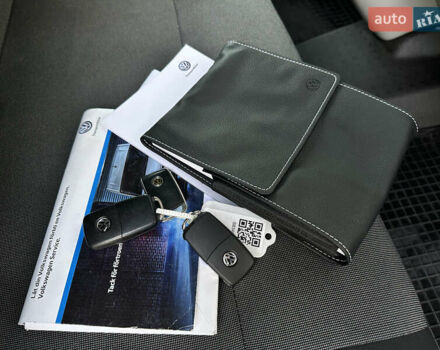 Сірий Фольксваген Transporter, об'ємом двигуна 2 л та пробігом 174 тис. км за 22700 $, фото 21 на Automoto.ua