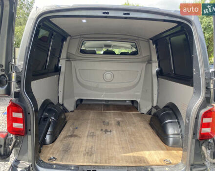 Серый Фольксваген Transporter, объемом двигателя 2 л и пробегом 223 тыс. км за 24500 $, фото 12 на Automoto.ua