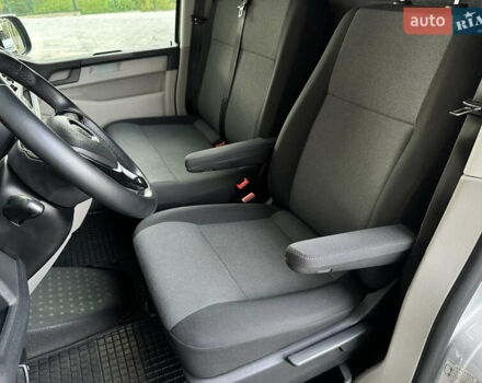 Сірий Фольксваген Transporter, об'ємом двигуна 2 л та пробігом 174 тис. км за 22700 $, фото 16 на Automoto.ua