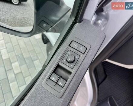 Серый Фольксваген Transporter, объемом двигателя 2 л и пробегом 185 тыс. км за 24999 $, фото 10 на Automoto.ua