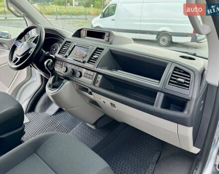 Серый Фольксваген Transporter, объемом двигателя 2 л и пробегом 185 тыс. км за 24999 $, фото 23 на Automoto.ua