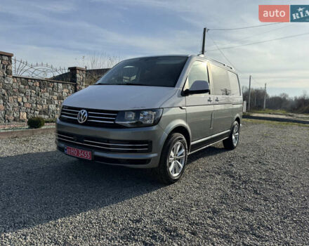 Серый Фольксваген Transporter, объемом двигателя 2 л и пробегом 263 тыс. км за 21800 $, фото 5 на Automoto.ua
