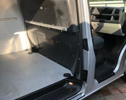 Сірий Фольксваген Transporter, об'ємом двигуна 2 л та пробігом 202 тис. км за 21500 $, фото 7 на Automoto.ua