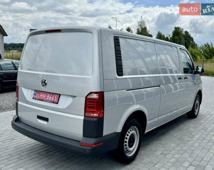 Серый Фольксваген Transporter, объемом двигателя 2 л и пробегом 185 тыс. км за 24999 $, фото 4 на Automoto.ua