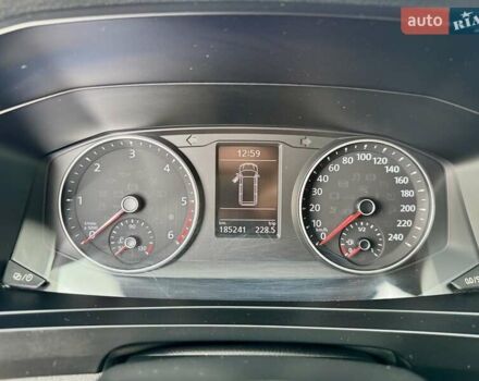 Серый Фольксваген Transporter, объемом двигателя 2 л и пробегом 185 тыс. км за 24999 $, фото 16 на Automoto.ua