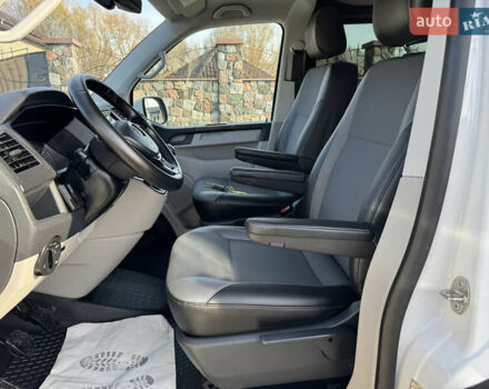 Серый Фольксваген Transporter, объемом двигателя 2 л и пробегом 263 тыс. км за 21800 $, фото 47 на Automoto.ua
