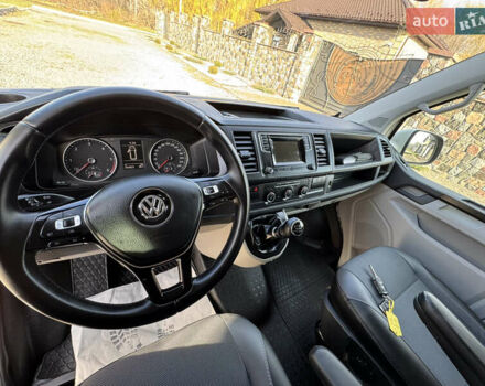 Серый Фольксваген Transporter, объемом двигателя 2 л и пробегом 263 тыс. км за 21800 $, фото 53 на Automoto.ua