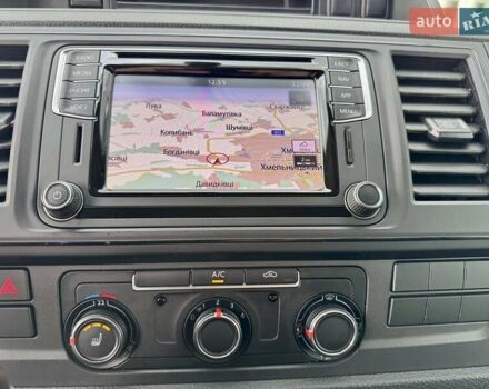 Серый Фольксваген Transporter, объемом двигателя 2 л и пробегом 185 тыс. км за 24999 $, фото 18 на Automoto.ua