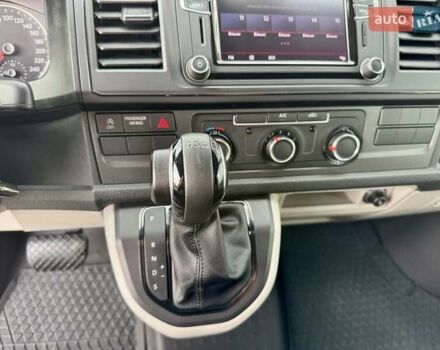 Серый Фольксваген Transporter, объемом двигателя 2 л и пробегом 185 тыс. км за 24999 $, фото 17 на Automoto.ua