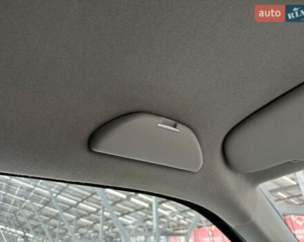 Сірий Фольксваген Transporter, об'ємом двигуна 2 л та пробігом 174 тис. км за 22700 $, фото 25 на Automoto.ua