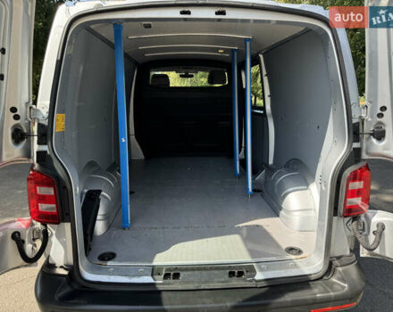Серый Фольксваген Transporter, объемом двигателя 2 л и пробегом 173 тыс. км за 23400 $, фото 25 на Automoto.ua