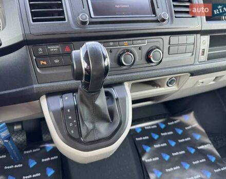 Сірий Фольксваген Transporter, об'ємом двигуна 2 л та пробігом 197 тис. км за 27900 $, фото 23 на Automoto.ua