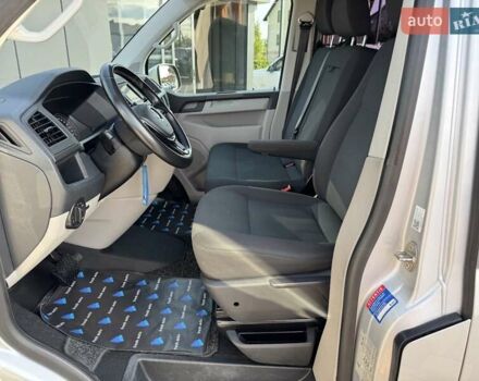 Сірий Фольксваген Transporter, об'ємом двигуна 2 л та пробігом 197 тис. км за 27900 $, фото 19 на Automoto.ua
