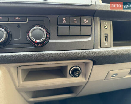 Серый Фольксваген Transporter, объемом двигателя 2 л и пробегом 280 тыс. км за 25800 $, фото 10 на Automoto.ua