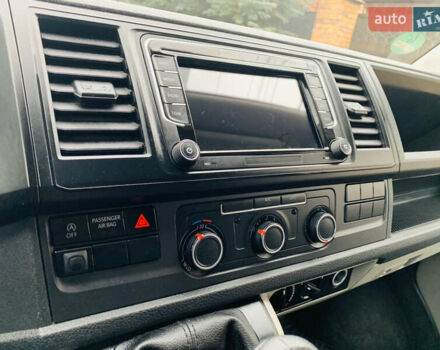 Серый Фольксваген Transporter, объемом двигателя 2 л и пробегом 162 тыс. км за 25900 $, фото 39 на Automoto.ua