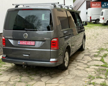 Серый Фольксваген Transporter, объемом двигателя 2 л и пробегом 280 тыс. км за 25800 $, фото 3 на Automoto.ua