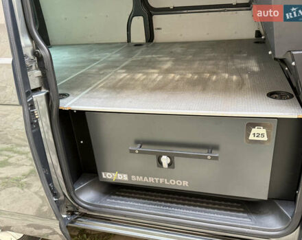 Серый Фольксваген Transporter, объемом двигателя 2 л и пробегом 280 тыс. км за 25800 $, фото 32 на Automoto.ua