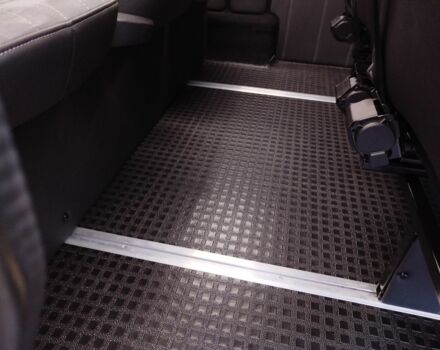 Серый Фольксваген Transporter, объемом двигателя 2 л и пробегом 206 тыс. км за 29999 $, фото 16 на Automoto.ua