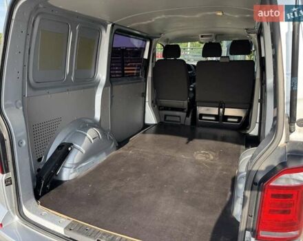 Сірий Фольксваген Transporter, об'ємом двигуна 2 л та пробігом 197 тис. км за 27900 $, фото 27 на Automoto.ua