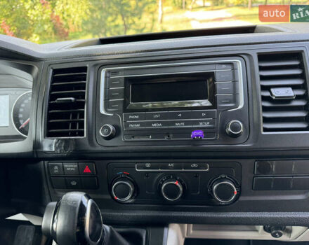 Серый Фольксваген Transporter, объемом двигателя 2 л и пробегом 173 тыс. км за 23400 $, фото 37 на Automoto.ua