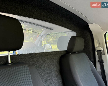 Серый Фольксваген Transporter, объемом двигателя 2 л и пробегом 173 тыс. км за 23400 $, фото 38 на Automoto.ua